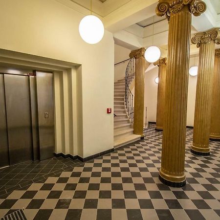 Design 3Bdr Apartment In Residence, Free Parking Praga Exterior foto