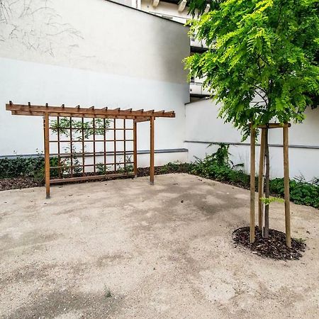 Design 3Bdr Apartment In Residence, Free Parking Praga Exterior foto